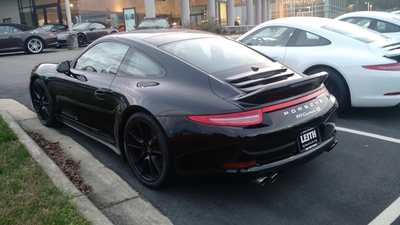 Illustration for article titled Went to the Porsche Dealer (PHOTODUMP)